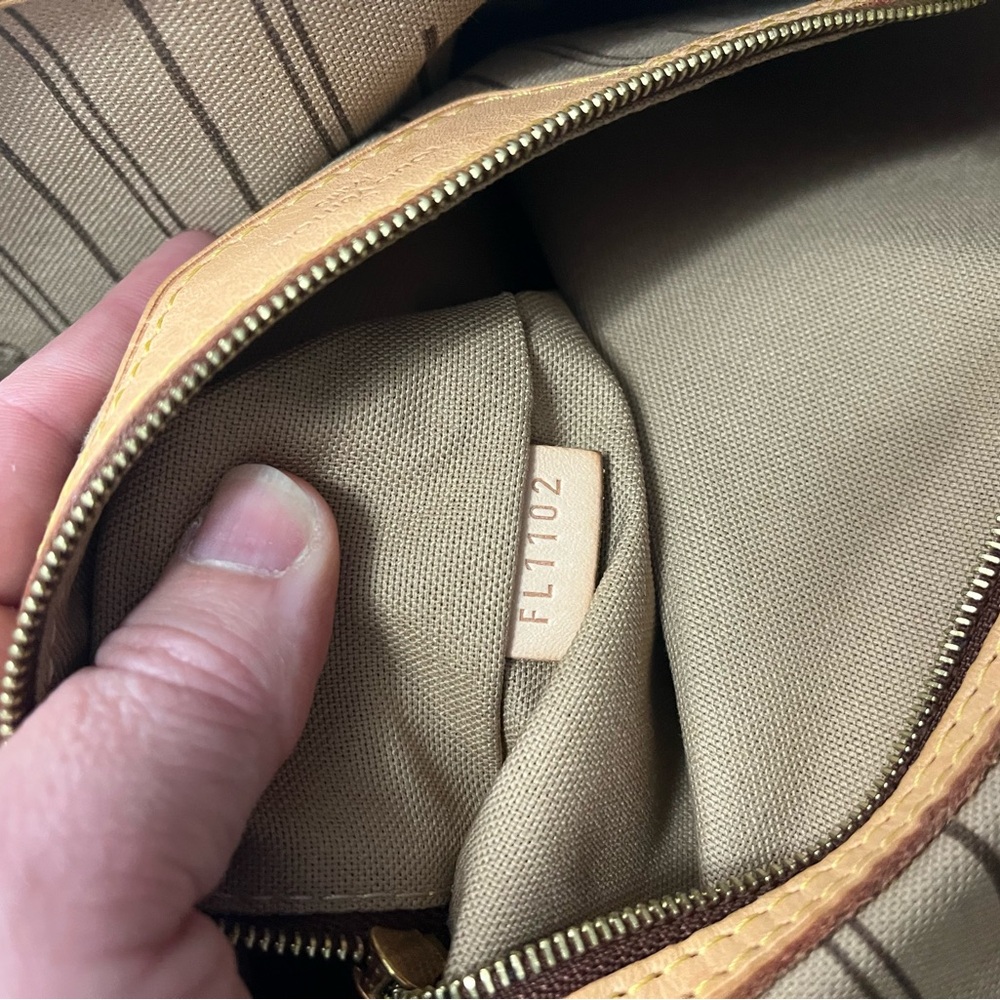 Louis Vuitton Delightful GM Monogram Large Tote
Priced to sell - Picture 15 of 17